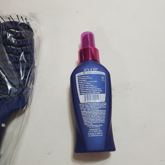 NIB It's a 10 Detangler Kit Everyday Miracle Hair Leave In and Brush - Picture 6 of 6
